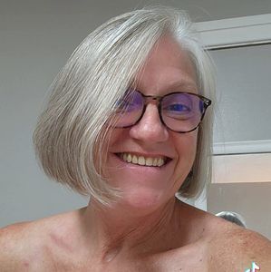 Meet your Posher, Diane